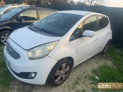 Kia Venga 1.6 CVVT TX (2)