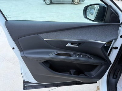 Peugeot 3008 BlueHDi 130 S&S Allure (12)
