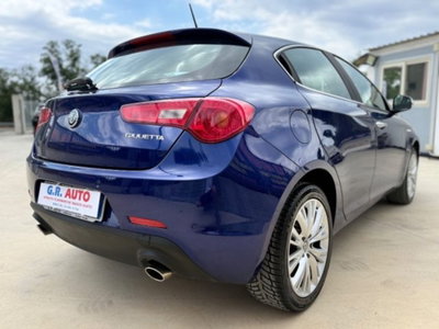 Alfa Romeo Giulietta 2.0 JTDm Super 150cv (8)
