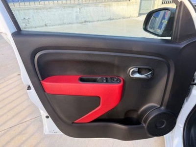 Renault Twingo 0.9 TCe 90 CV Stop&Start Energy Sport (14)