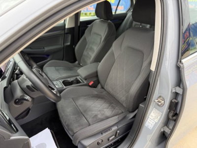 Volkswagen Golf Variant 2.0 TDI 150 CV DSG SCR 4Motion Style (16)