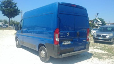 Peugeot Boxer Furgone 333 2.0 BlueHDi 130CV PM-TN Furgone (2)