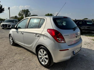 Hyundai i20 1.1 CRDi 5p. Sound Edition (3)