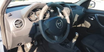 Dacia Duster 1.6 110CV 4x2 GPL Lauréate (11)