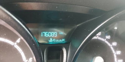 Ford Tourneo Courier 1.5 TDCI 100 CV Plus (17)