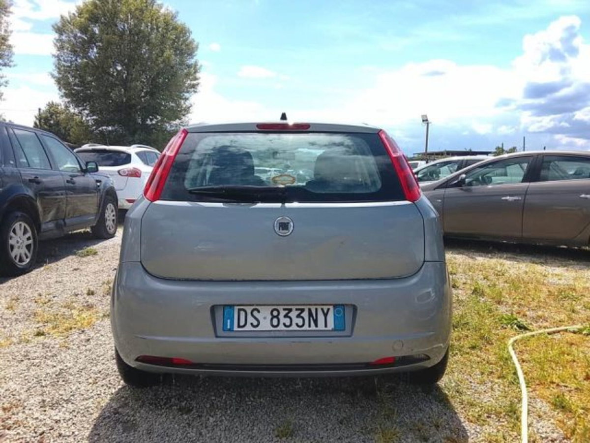 Fiat Grande Punto 1.2 5 porte (5)