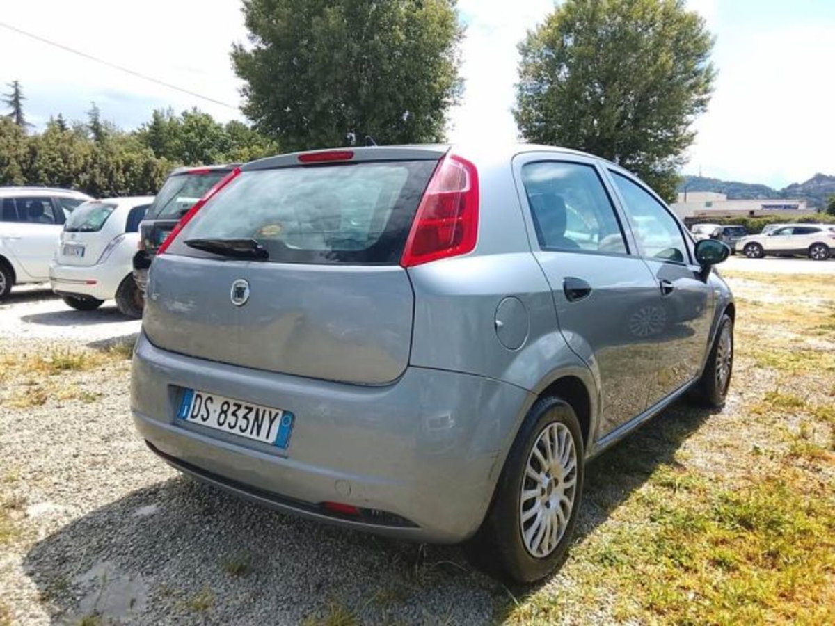 Fiat Grande Punto 1.2 5 porte (6)
