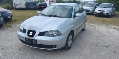 SEAT Ibiza 1.4 16V 5p. Signo (4)
