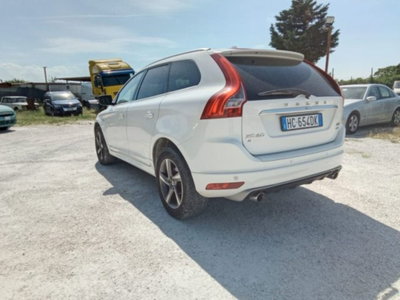 Volvo XC60 D5 AWD Geartronic R-design Kinetic (11)