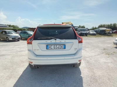 Volvo XC60 D5 AWD Geartronic R-design Kinetic (12)