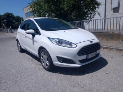Ford Fiesta 1.4 5p. Bz.- GPL Titanium usata