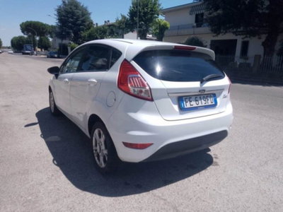 Ford Fiesta 1.4 5p. Bz.- GPL Titanium (2)