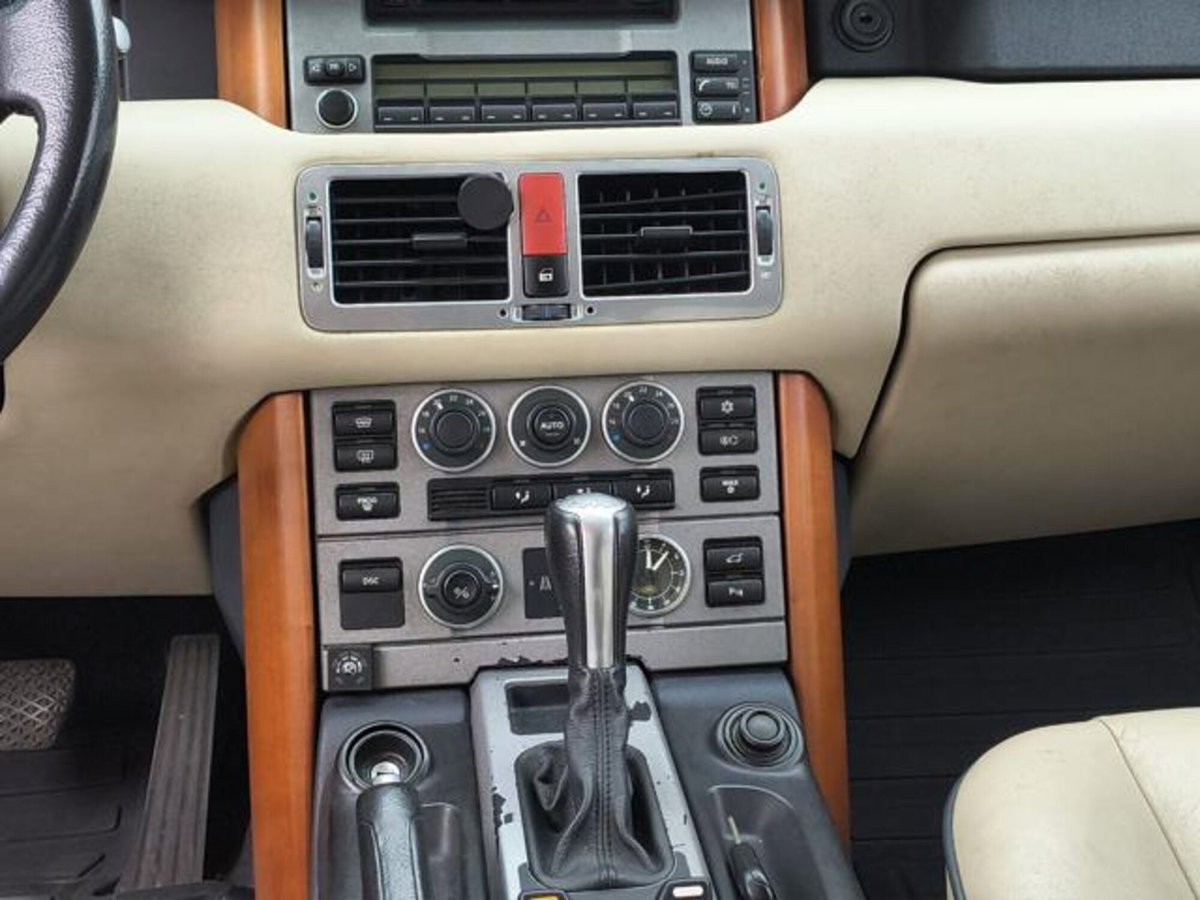 Land Rover Range Rover 4.4 V8 32V Vogue Legno (11)