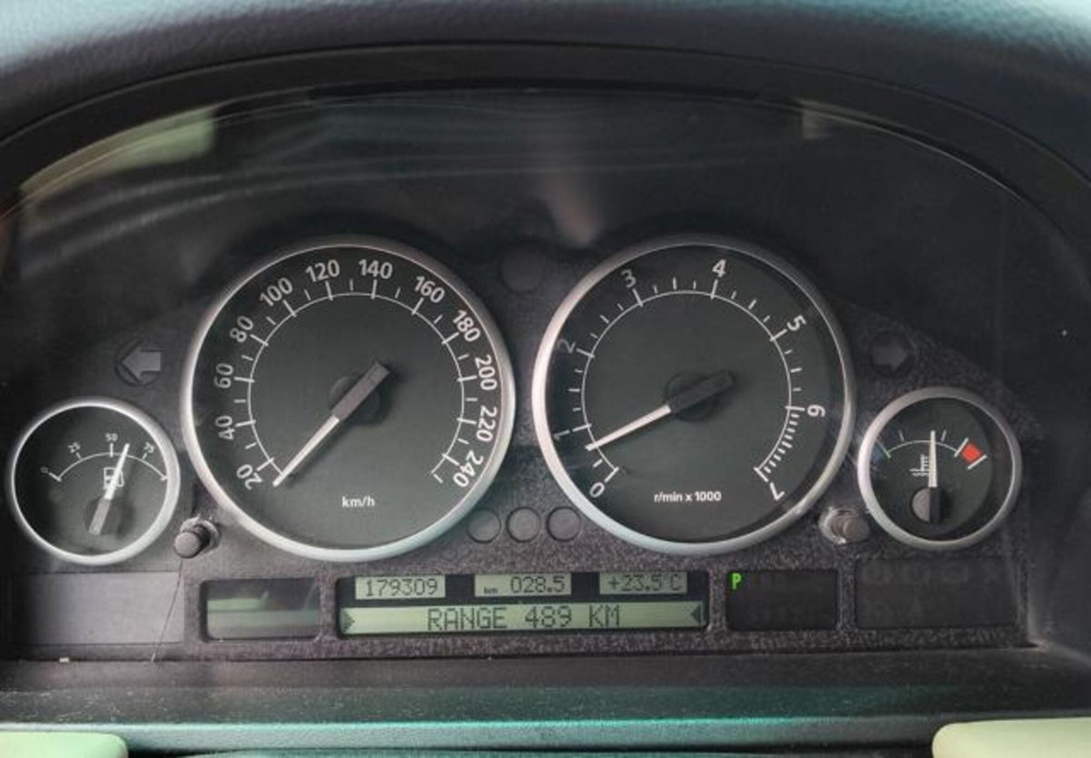 Land Rover Range Rover 4.4 V8 32V Vogue Legno (12)