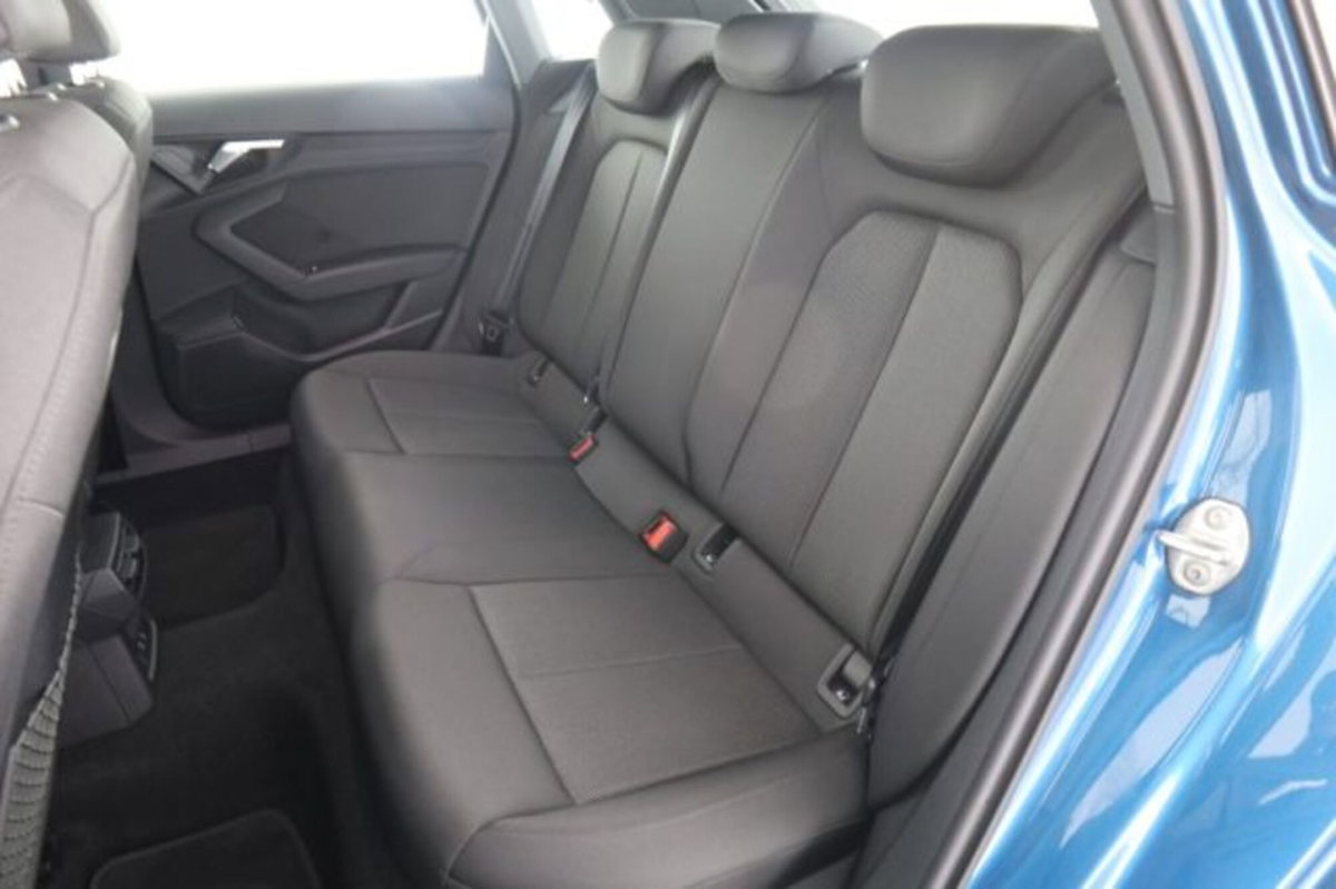 Audi A3 Sportback 30 TDI S tronic Business (3)
