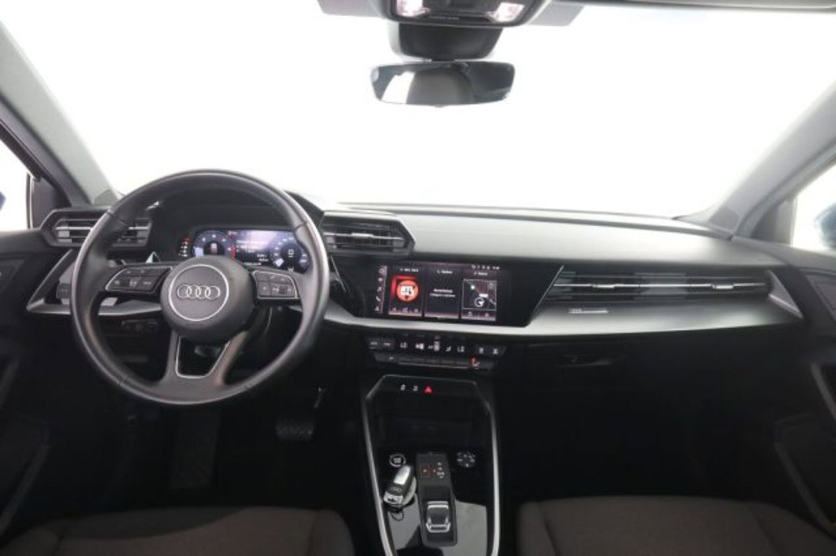 Audi A3 Sportback 30 TDI S tronic Business (4)