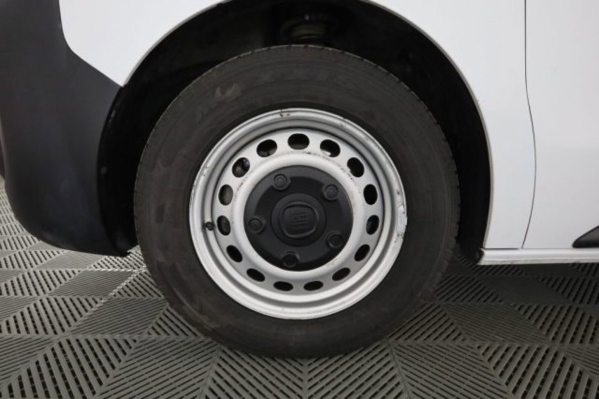 Fiat Scudo Furgone ce 1.5 bluehdi 120cv L3H1 (6)