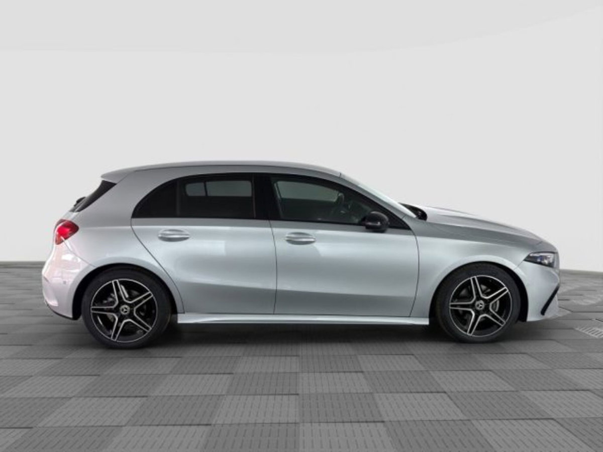 Mercedes-Benz Classe A 200 d AMG Line Premium Plus auto (6)