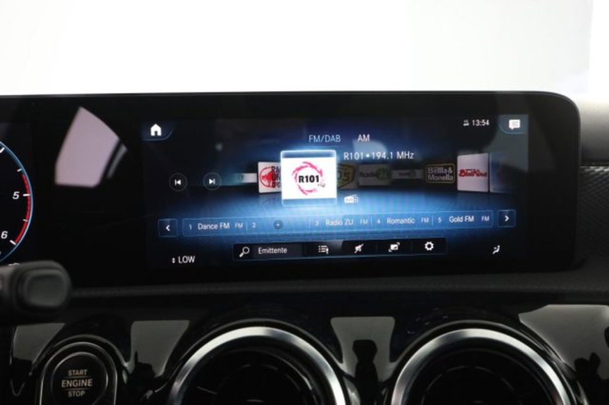 Mercedes-Benz Classe A 180 d Automatic Sport (11)