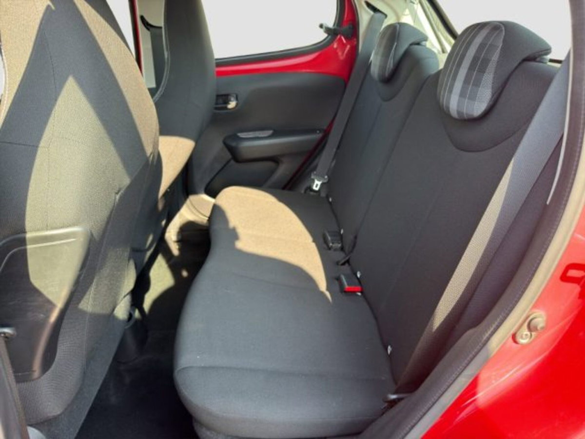 Peugeot 108 72 5 porte Allure (11)