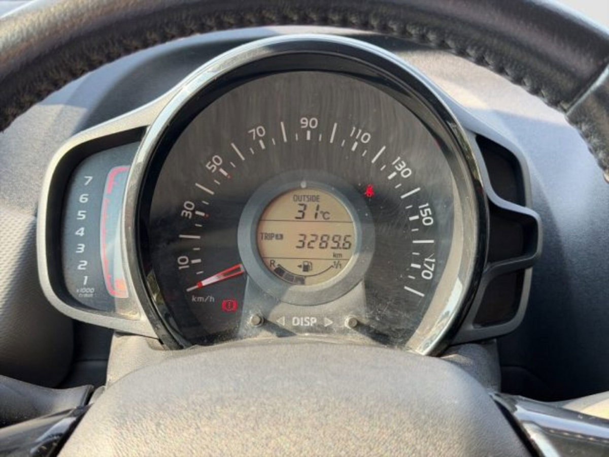 Peugeot 108 72 5 porte Allure (15)