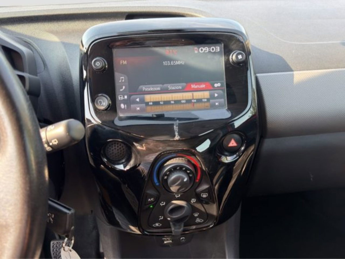 Peugeot 108 72 5 porte Allure (17)