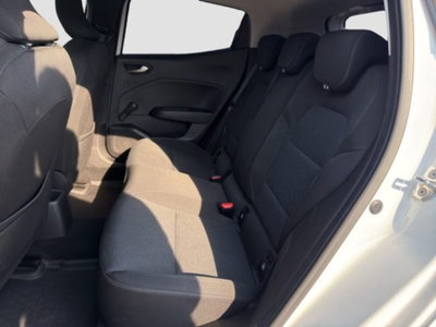 Renault Clio Full Hybrid E-Tech 145 CV 5 porte Evolution (11)