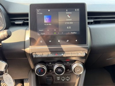 Renault Clio Full Hybrid E-Tech 145 CV 5 porte Evolution (16)