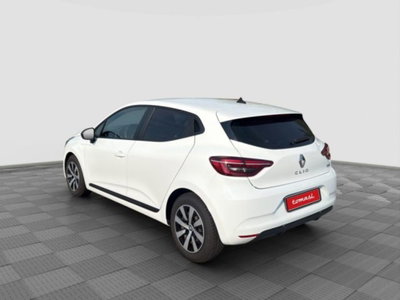 Renault Clio Full Hybrid E-Tech 145 CV 5 porte Evolution (3)