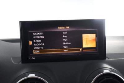 Audi Q2 Q2 35 TDI S tronic Identity Black (19)