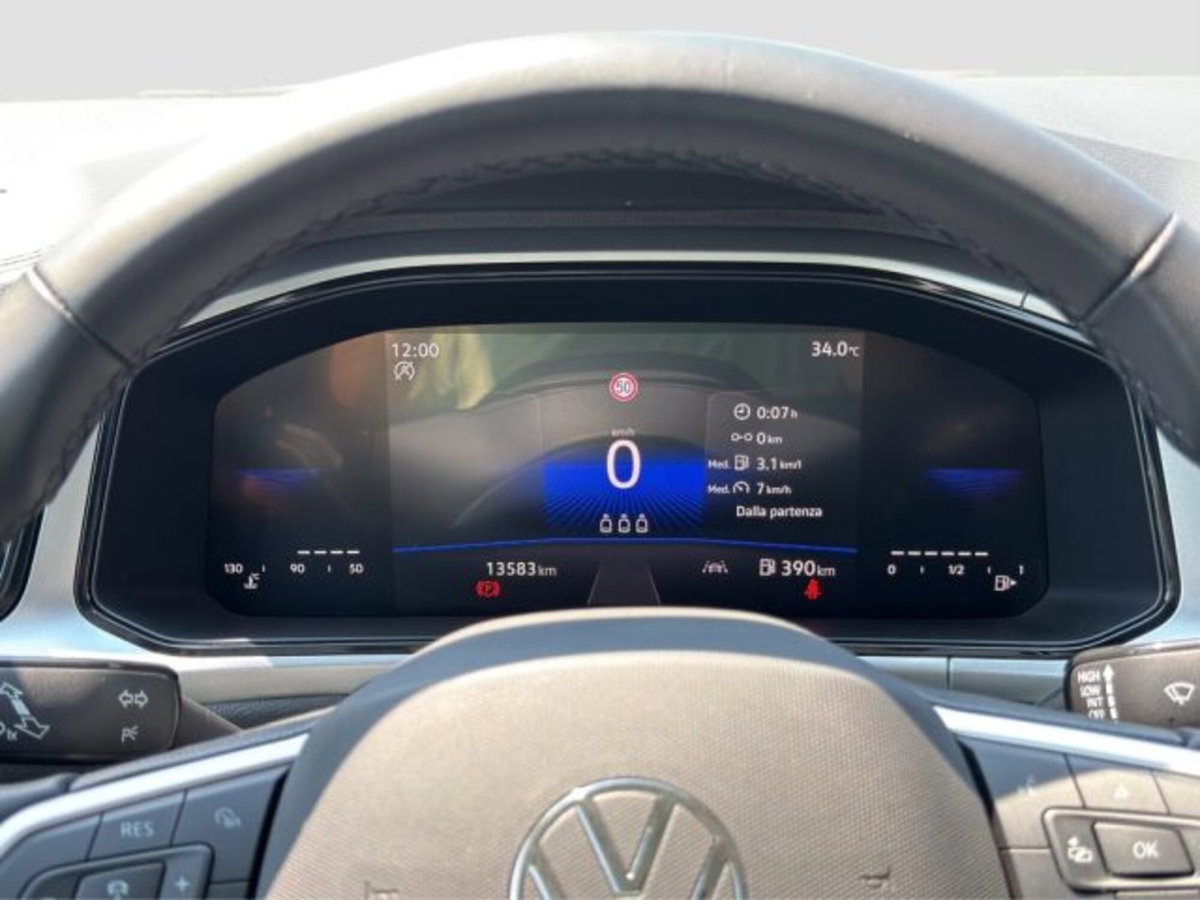Volkswagen T-Roc 1.0 tsi Life 115cv (15)