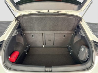 Volkswagen T-Roc 1.0 TSI R-Line (14)