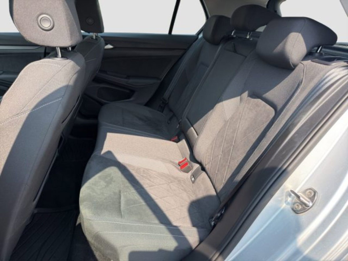 Volkswagen Golf 1.5 eTSI 130 CV EVO ACT DSG Style (11)