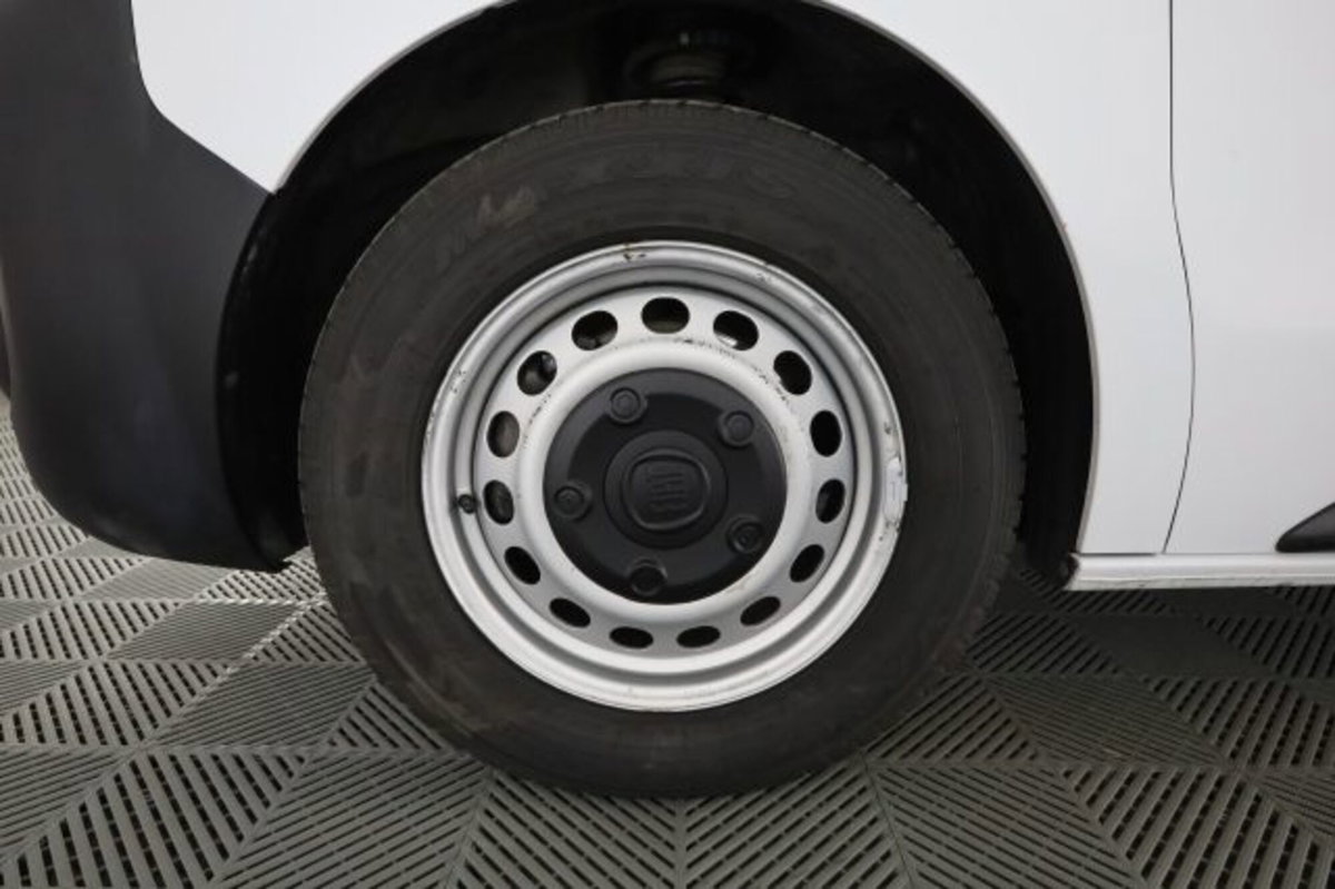 Fiat Scudo Furgone ce 1.5 bluehdi 120cv L3H1 (6)