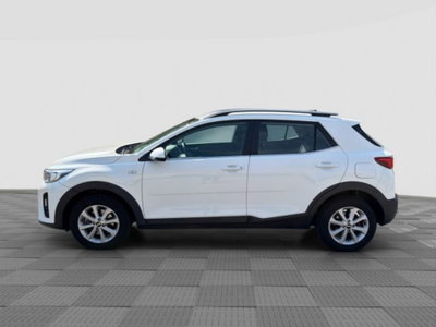 Kia Stonic 1.4 MPI 100 CV Style (2)