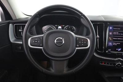 Volvo XC60 B4 Geartronic Momentum Pro (5)