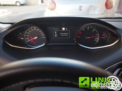 Peugeot 308 BlueHDi 130 S&S EAT8 Active Business (11)