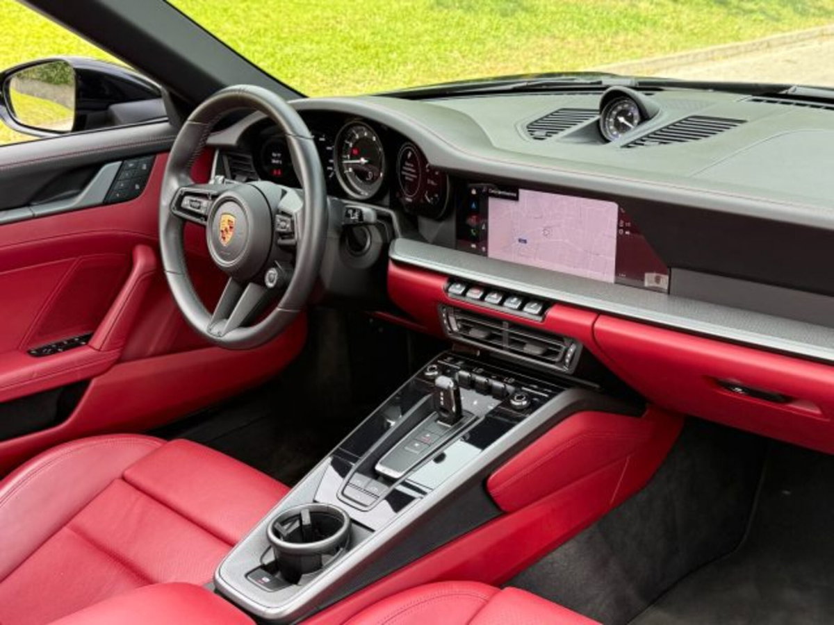 Porsche 911 Cabrio Cabrio 3.0 Carrera 4S (8)