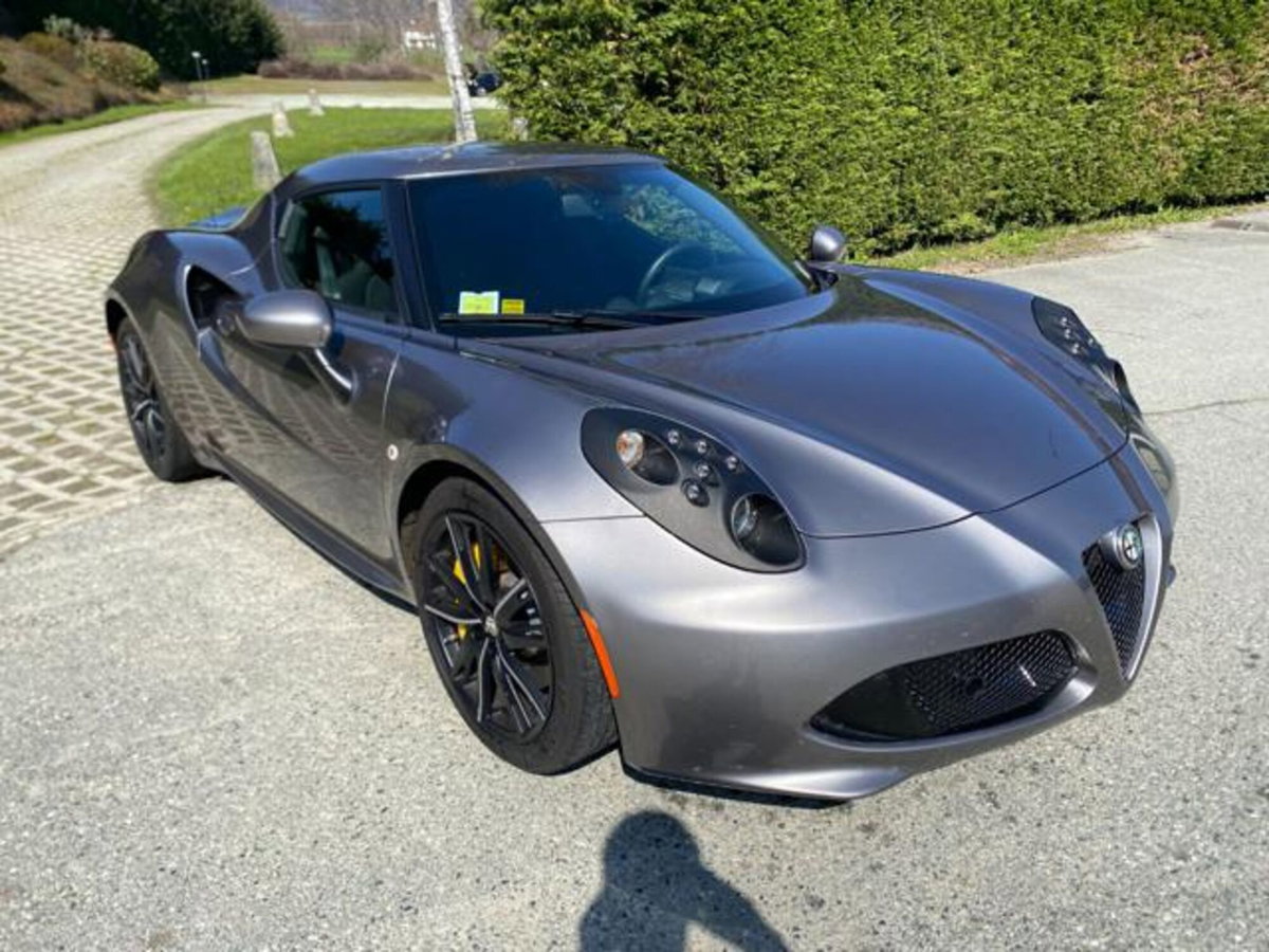 Alfa Romeo 4C Coupé 4C 1750 TBi (3)
