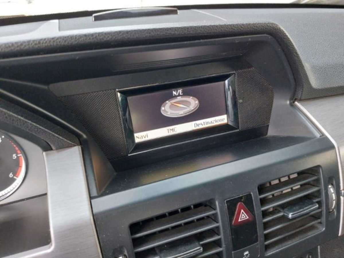 Mercedes-Benz GLK 200 CDI 2WD BlueEFFICIENCY Sport (10)