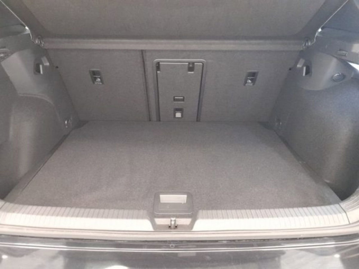 Volkswagen Golf 2.0 tsi GTI MT Ultimate 245cv (14)