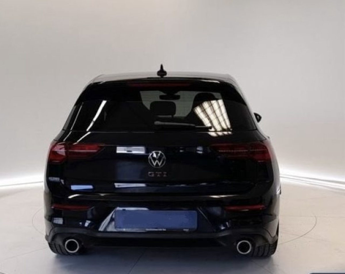 Volkswagen Golf 2.0 tsi GTI MT Ultimate 245cv (3)