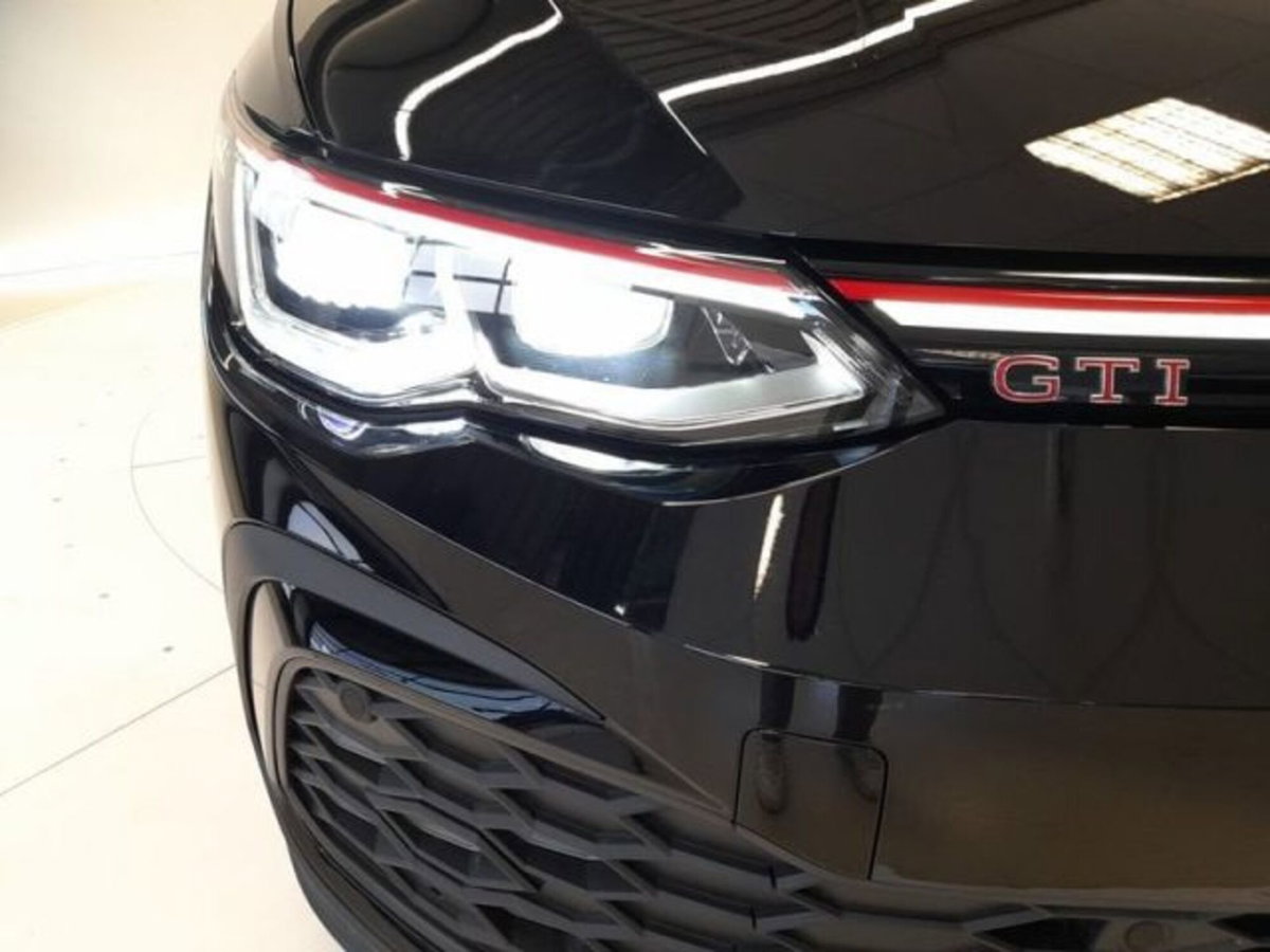 Volkswagen Golf 2.0 tsi GTI MT Ultimate 245cv (6)