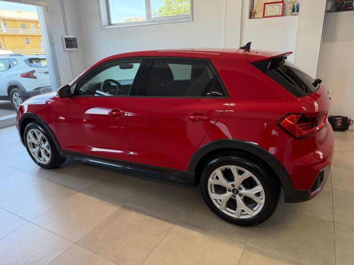 Audi A1 allstreet Allstreet 25 1.0 tfsi Business 95cv (11)
