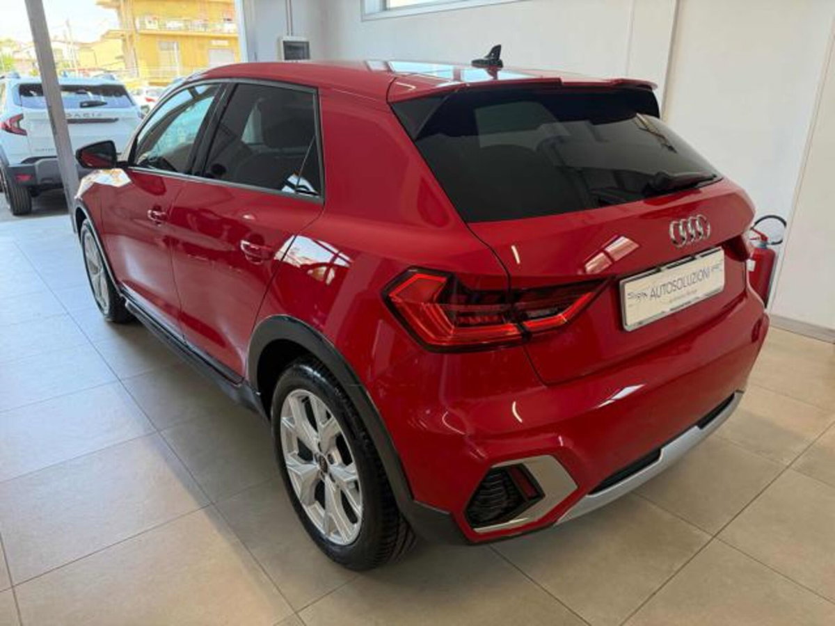 Audi A1 allstreet Allstreet 25 1.0 tfsi Business 95cv (2)