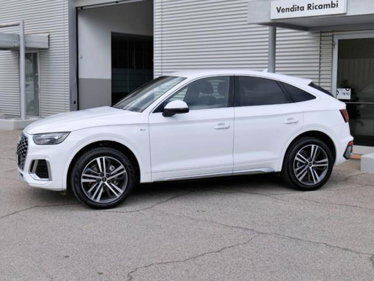 Audi Q5 Sportback Sportback 40 2.0 tfsi mhev 12V quattro s-tronic (2)