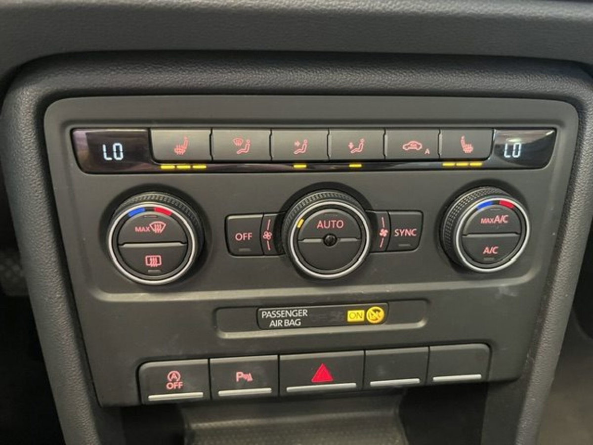 Volkswagen Maggiolino Cabrio 1.4 TSI DSG Sport BlueMotion Technology (17)
