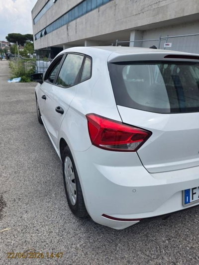 SEAT Ibiza 1.0 TGI 5 porte Reference (10)