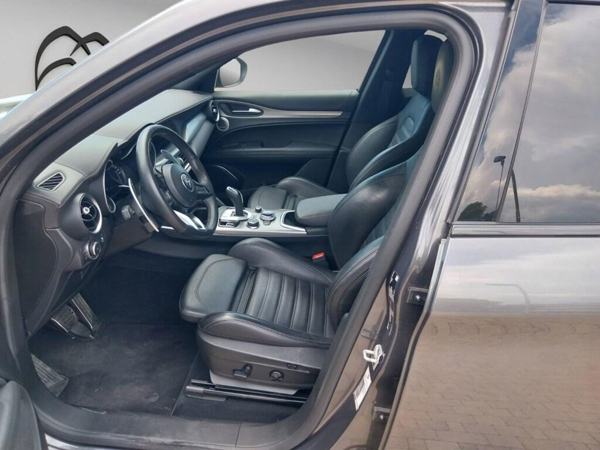 Alfa Romeo Stelvio Stelvio 2.0 Turbo 280 CV AT8 Q4 Veloce (11)