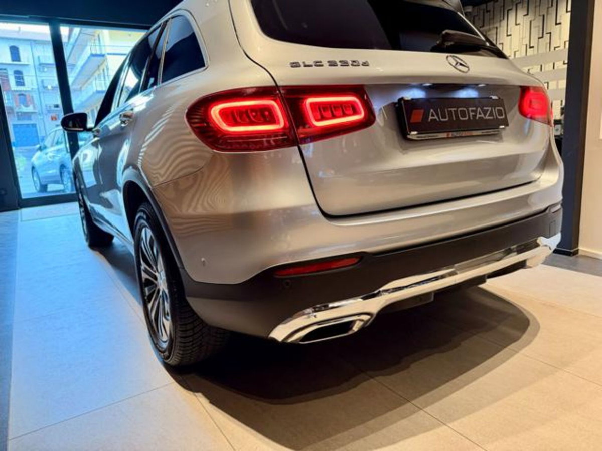 Mercedes-Benz GLC SUV 220 d 4Matic Premium Plus (17)